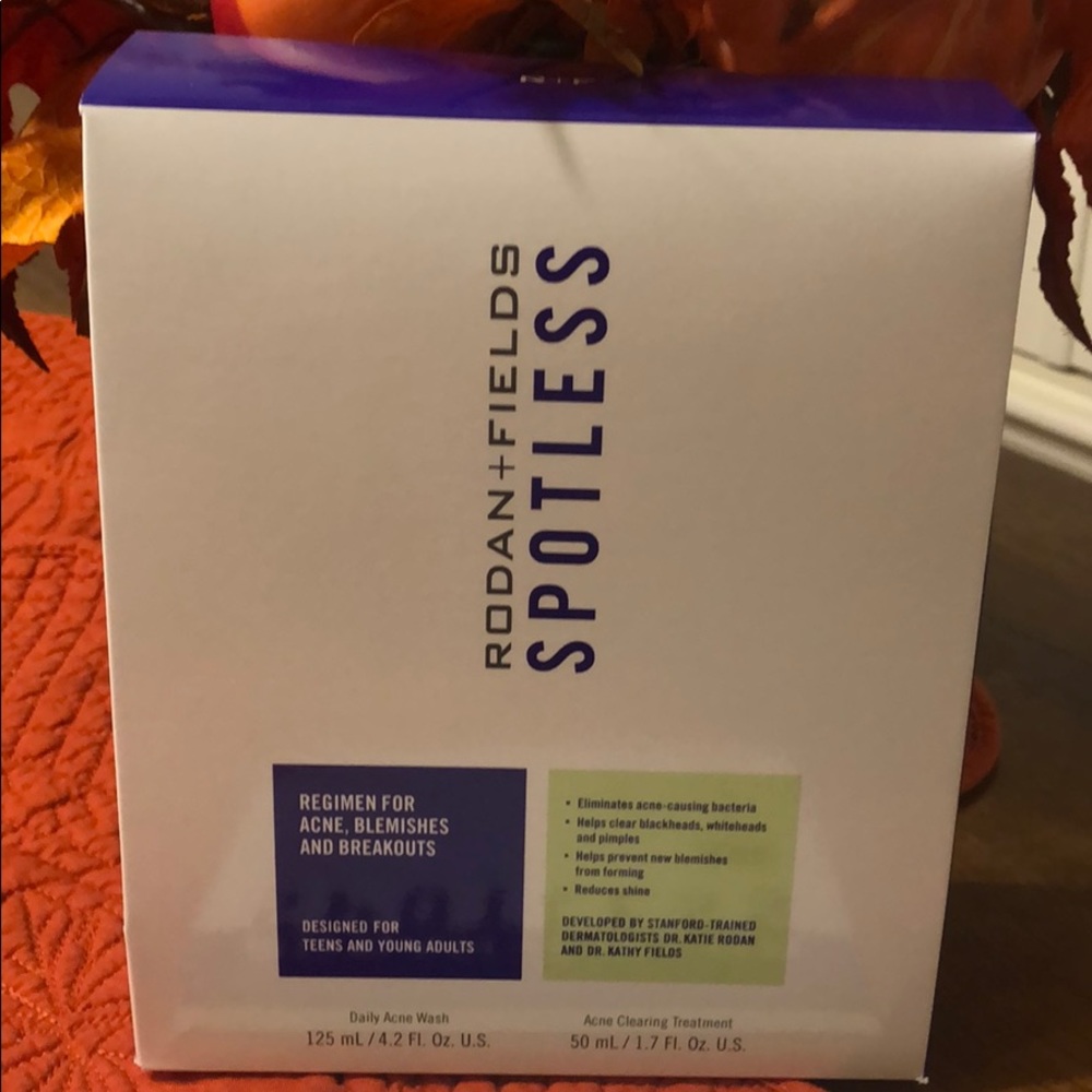 Rodan + Fields SPOTLESS Acne, Blemish & Breakouts